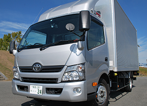 株式会社LOECの運搬風景